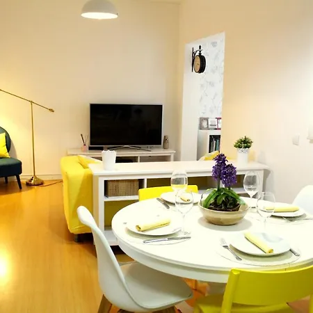Apartment No Centro De A 200m Da *