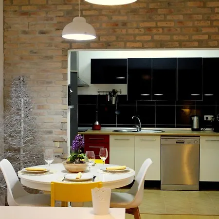 Apartment No Centro De A 200m Da Quarteira
